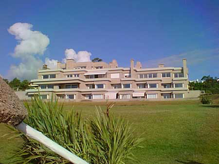 Edificio Balleneros - Punta Ballena